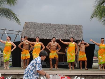 Luau Dance troup